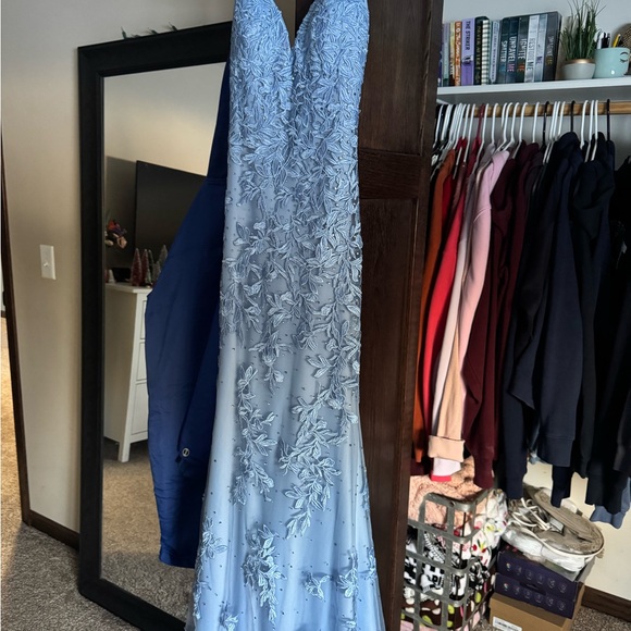 Faviana Dresses & Skirts - Faviana Light Blue Strapless Dress